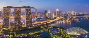Marina Bay at dusk in Singapore, the seat chosen in the arbitration agreement considered by the court
